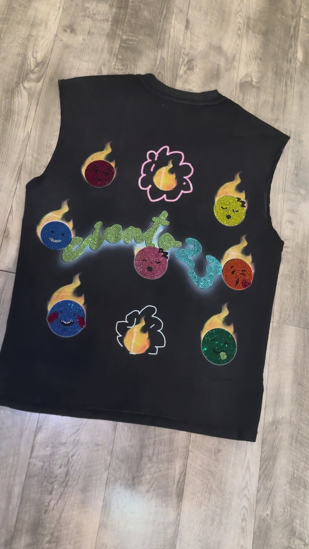 Emoji emotions black Muscle tee
